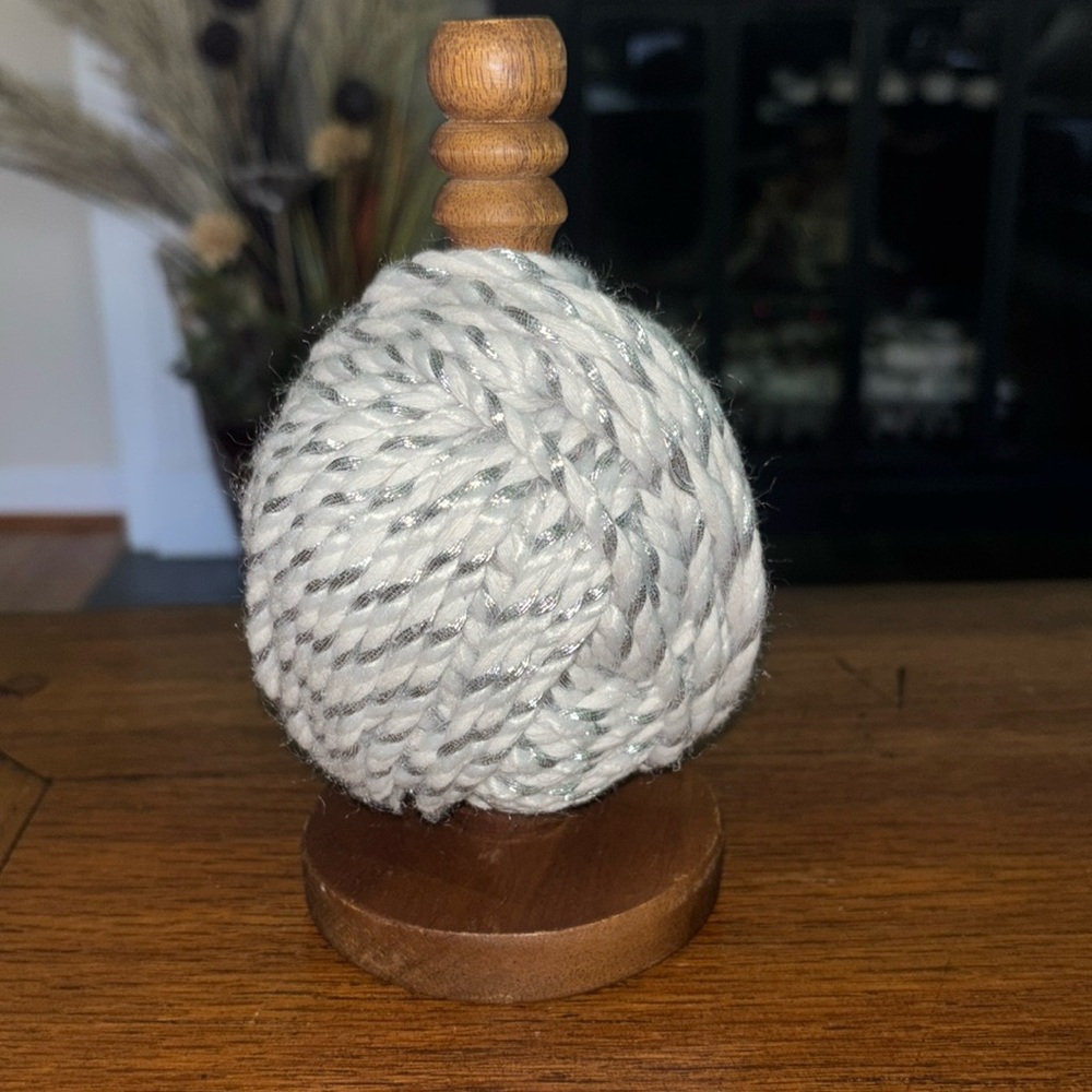 Vintage Yarn Ball Holder